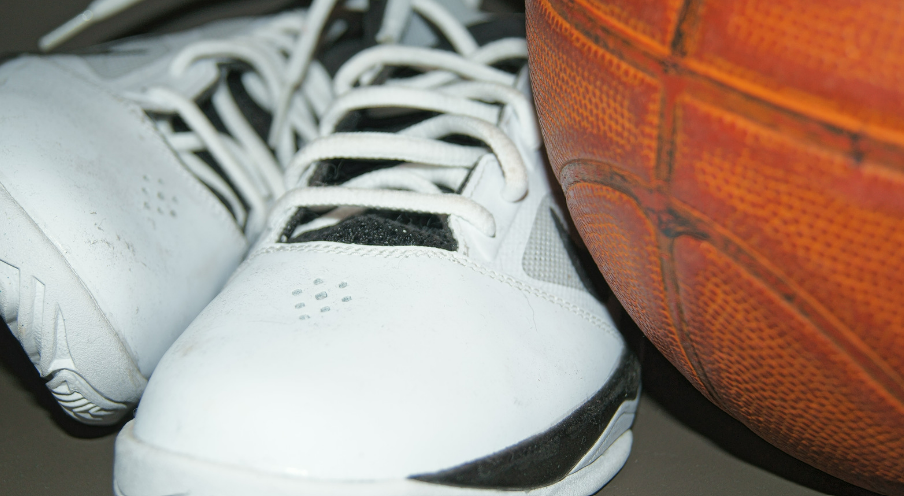 size 10.5 basketball shoes