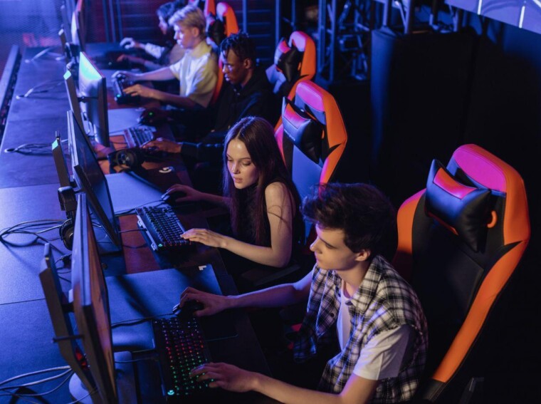 lightweight gaming, casual gaming experiences, brainrot gaming trend, mobile gaming apps, quick play games, short session games, easy to play games, bite sized gaming, casual gamer market, trending lightweight games