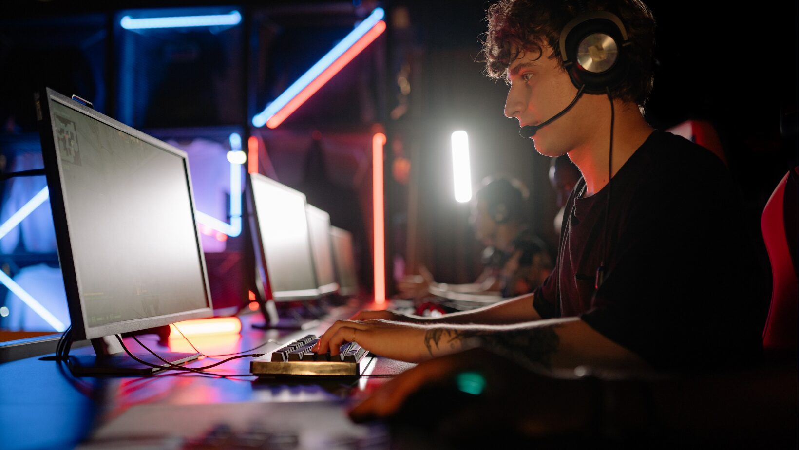 european gaming trends 2026, cross border gaming europe, european play styles, gaming evolution europe 2026, european esports development, gaming culture europe, regional gaming habits europe, multiplayer gaming europe, europe gaming industry growth, future of european gaming